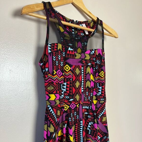 CLEARANCE! Xhilaration Patterned A-Line Dress Size S EUC - Picture 3 of 4